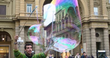 What Are The Risks Of A DeFi Bubble?