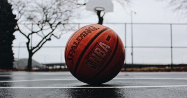 Cryptocurrency And Sports: A Beautiful Team