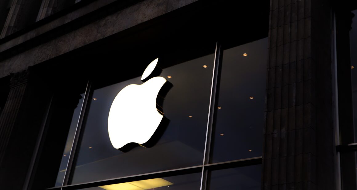 Apple Co-founder Sounds The Alarm On Government Control Over Crypto